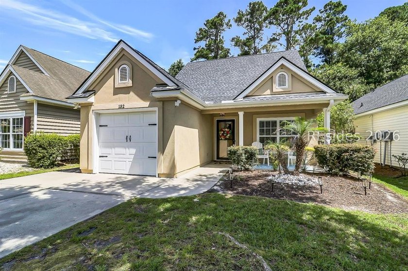 WOW! This is the Pinecrest home you've been waiting for! - photo 2