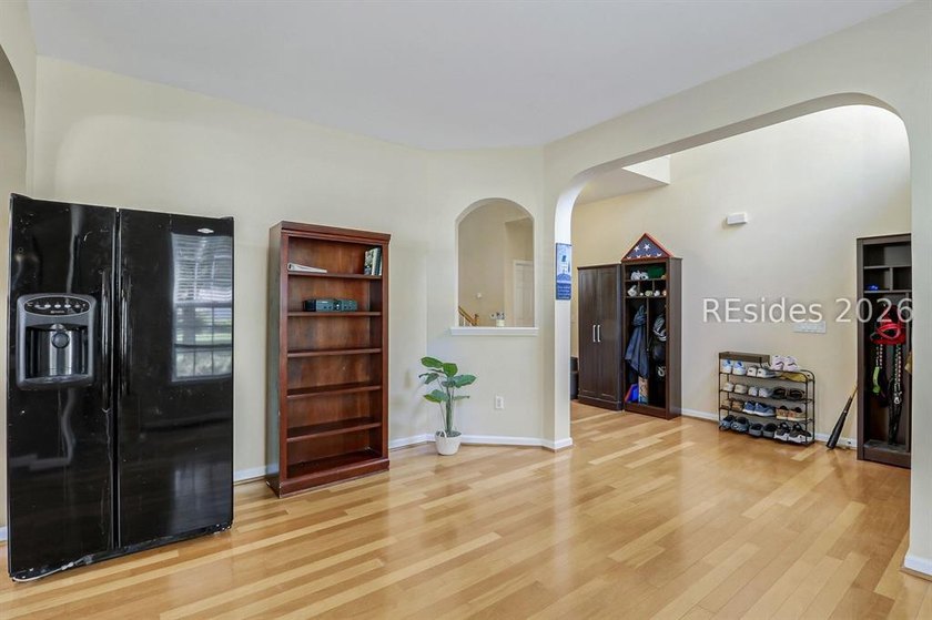 Outstanding 4-bedroom, 3.5-bath Jordan Model in the highly - photo 8