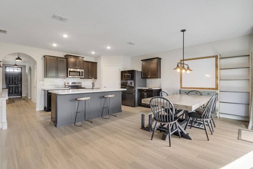 UPDATE!!!! SELLER IS NOW OFFERING A $10,000 CREDIT TO BUYER AT - photo 11
