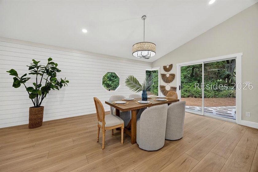 Luxury Coastal Living, Completely Reimagined!! Welcome to 9 Fort - photo 18