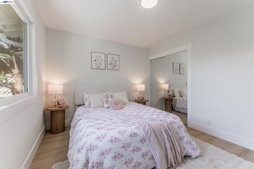 Exceptional single-story Cambrian home offering 4 bedrooms, 2 - photo 21