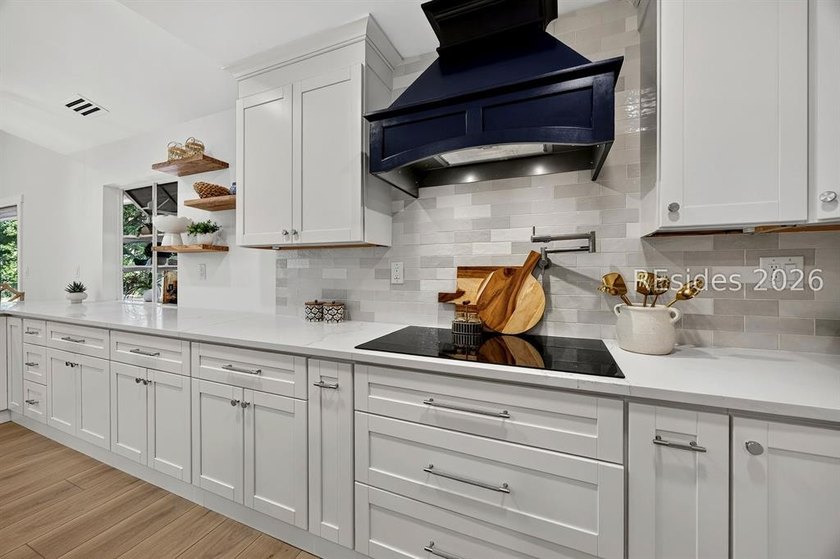 Luxury Coastal Living, Completely Reimagined!! Welcome to 9 Fort - photo 27