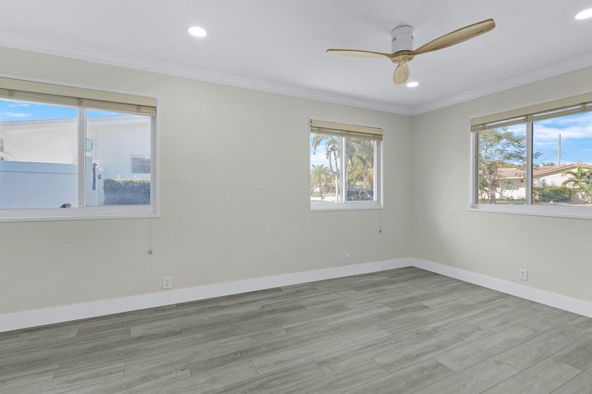 Completely updated and move-in ready, this 3-bedroom, 2-bath - photo 33
