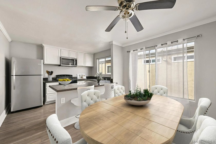 This light and bright residence has been beautifully upgraded - photo 7