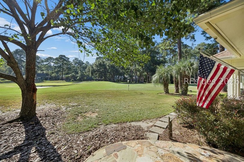 Tucked away at the end of a quiet cul-de-sac in sought-after - photo 50