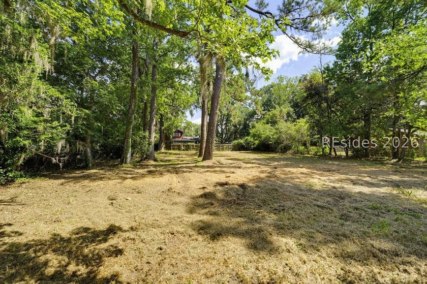 Exceptional opportunity to build your custom home on a spacious - photo 12