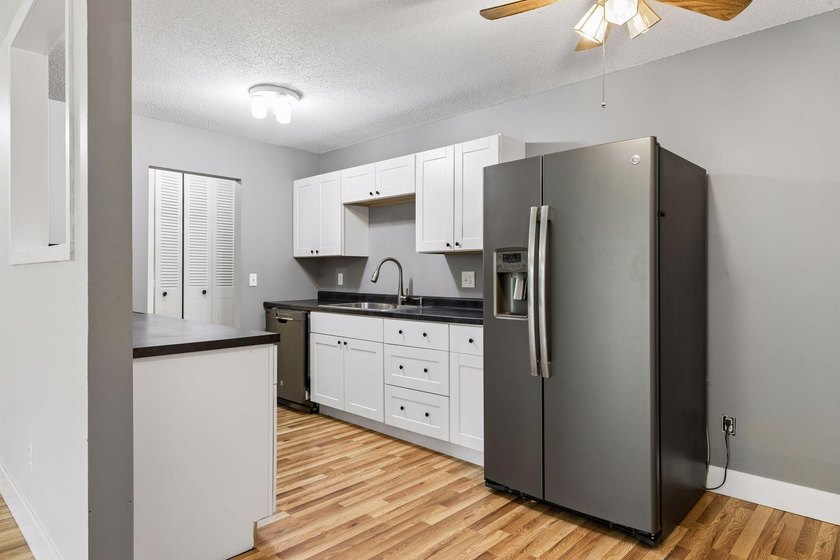 Come live at the Lake! Welcome to Sunrise Bay, a condominium - photo 14