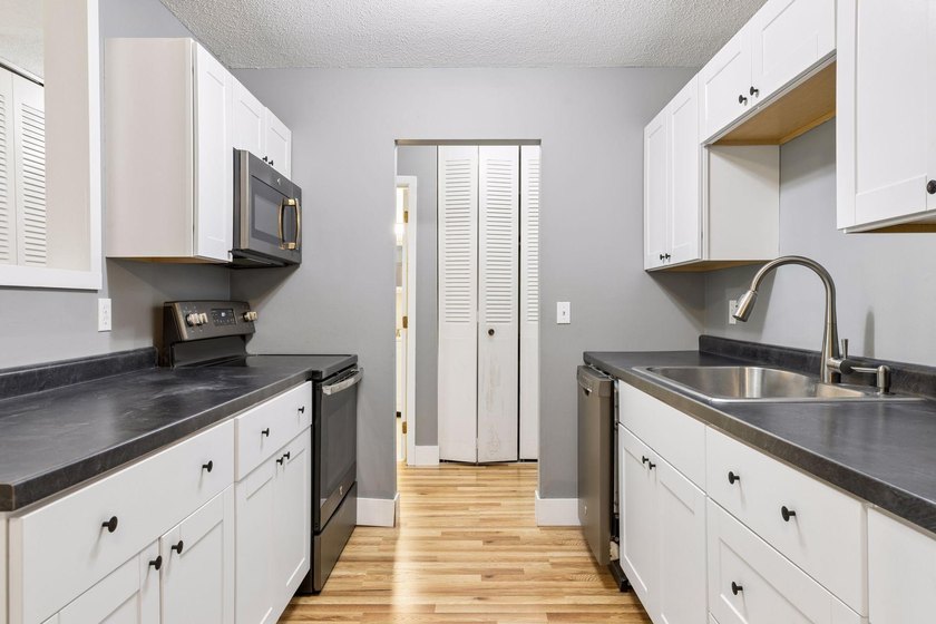 Come live at the Lake! Welcome to Sunrise Bay, a condominium - photo 15