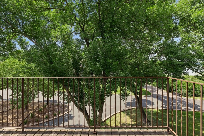 Come live at the Lake! Welcome to Sunrise Bay, a condominium - photo 23
