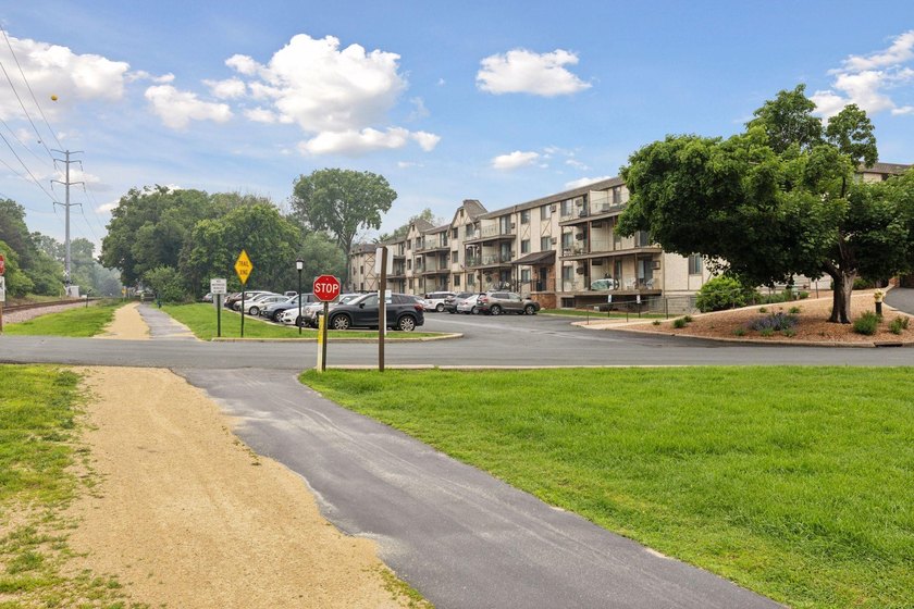 Come live at the Lake! Welcome to Sunrise Bay, a condominium - photo 34