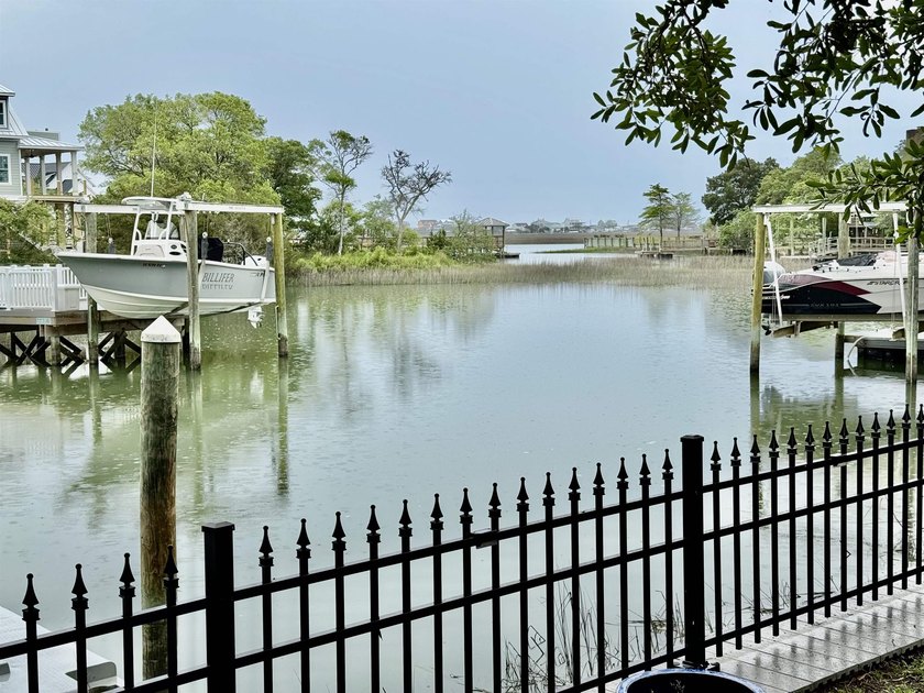 Paradise on the Inlet!! Masterful design and modern luxury are - photo 7