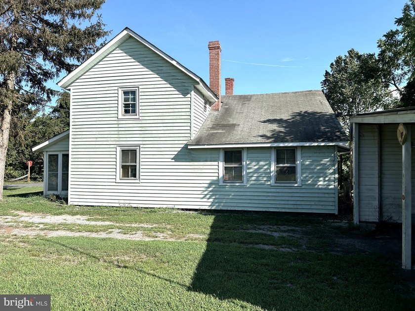 PRICE ADJUSTMENT. This property is located in the northeast - photo 4
