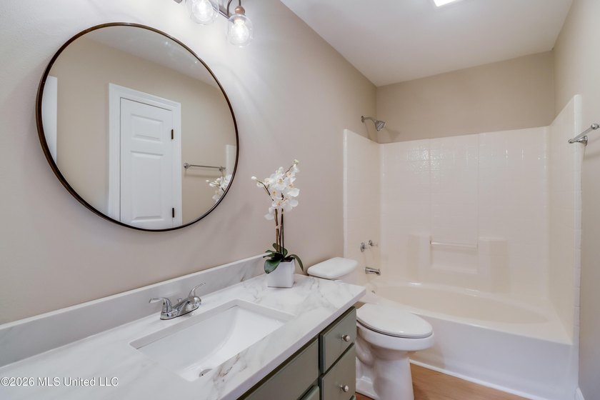Newly updated, move in ready 4-bedroom home on a cul-de-sac - photo 25