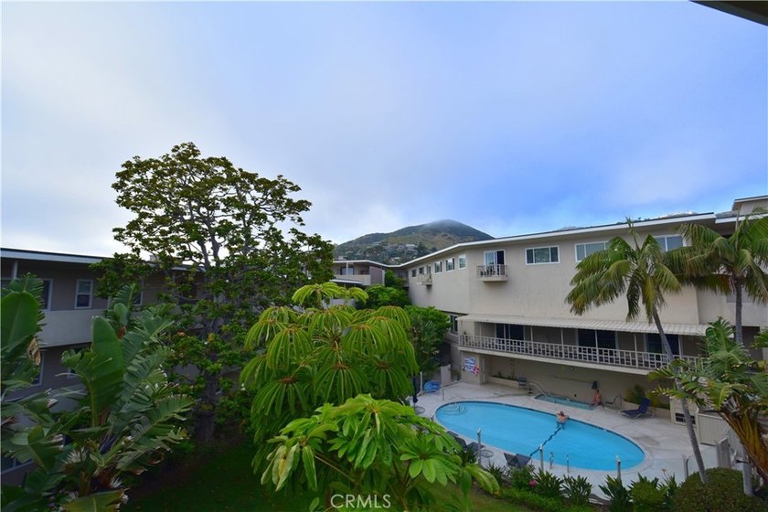 Escape to an exquisite, fully furnished oceanfront retreat that - photo 29