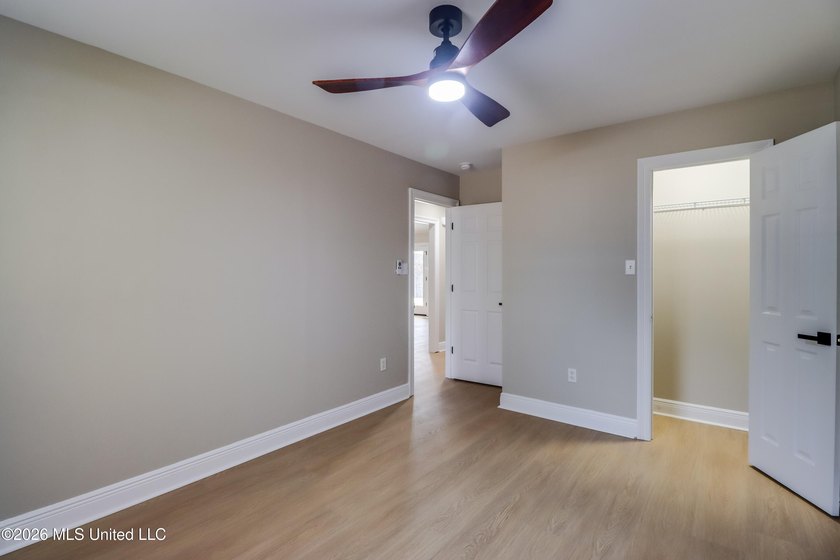 Newly updated, move in ready 4-bedroom home on a cul-de-sac - photo 32