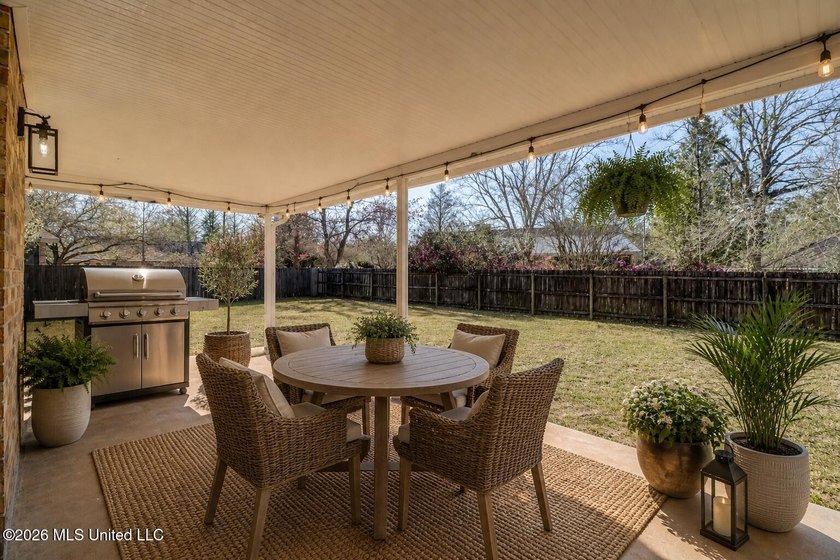 Newly updated, move in ready 4-bedroom home on a cul-de-sac - photo 34