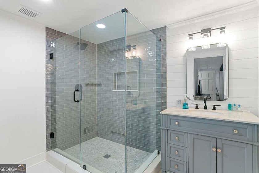 We are happy to introduce you to 233 Lone Wolf Trail, one of Big - photo 42