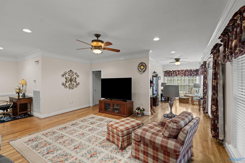 Beautiful home offering 3,876 total finished sqft with 2,388 on - photo 8