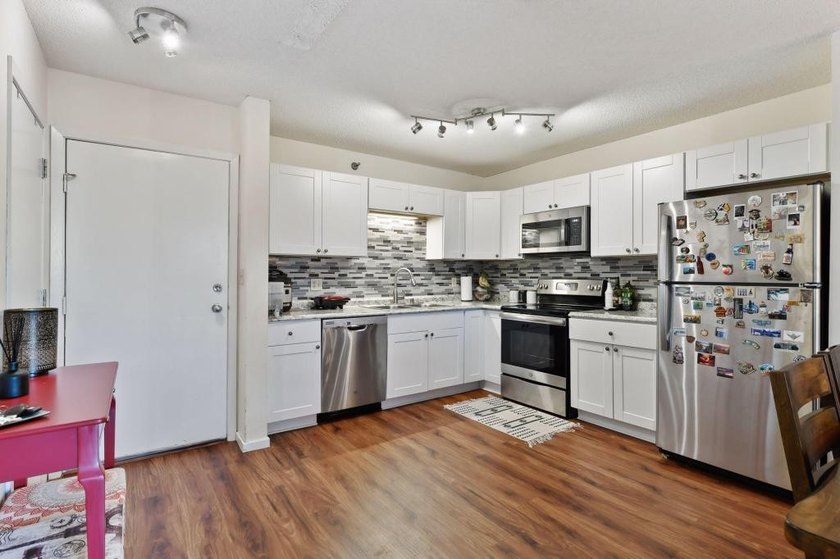 Rare opportunity to own one of The Crossings' coveted patio - photo 5