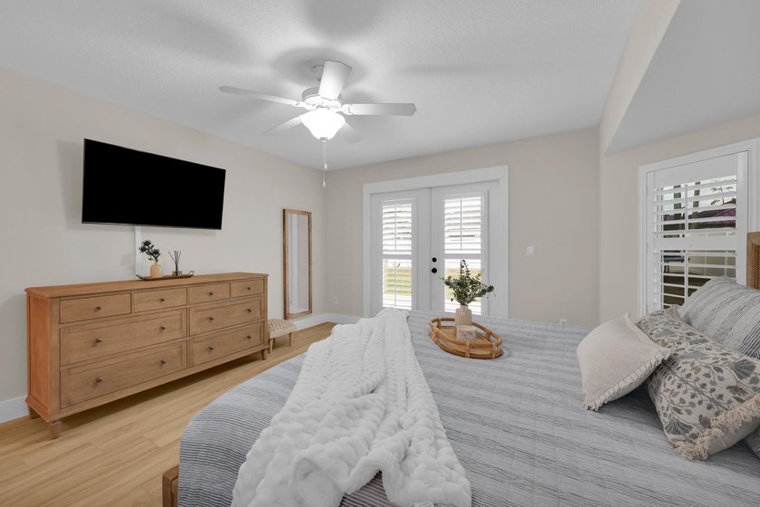 Welcome home to this beautifully maintained 3-bedroom - photo 21