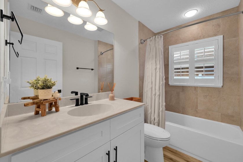 Welcome home to this beautifully maintained 3-bedroom - photo 25