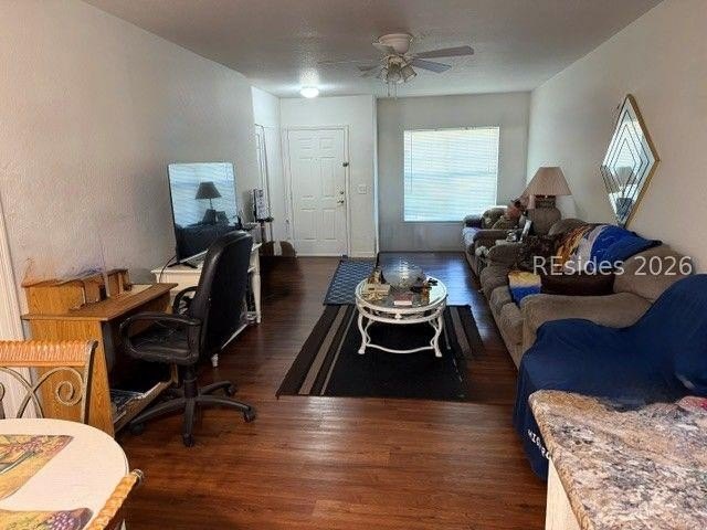 Exceptional opportunity to own this first-floor 2-bedroom - photo 9