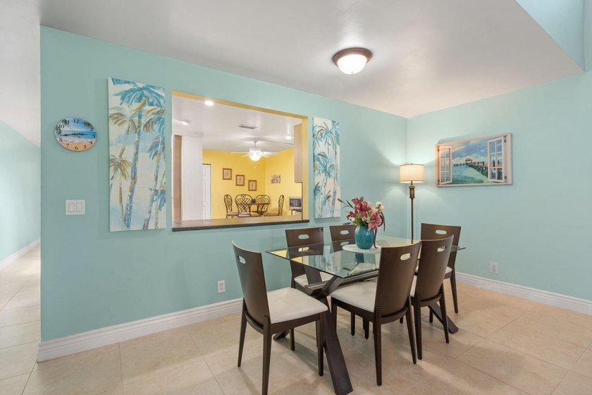 Welcome home to this spacious 3-bed, 2-bath corner Villa in a - photo 20