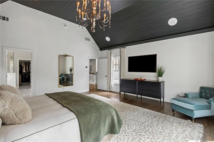 Nestled on one of Buckhead's most coveted streets just moments - photo 36