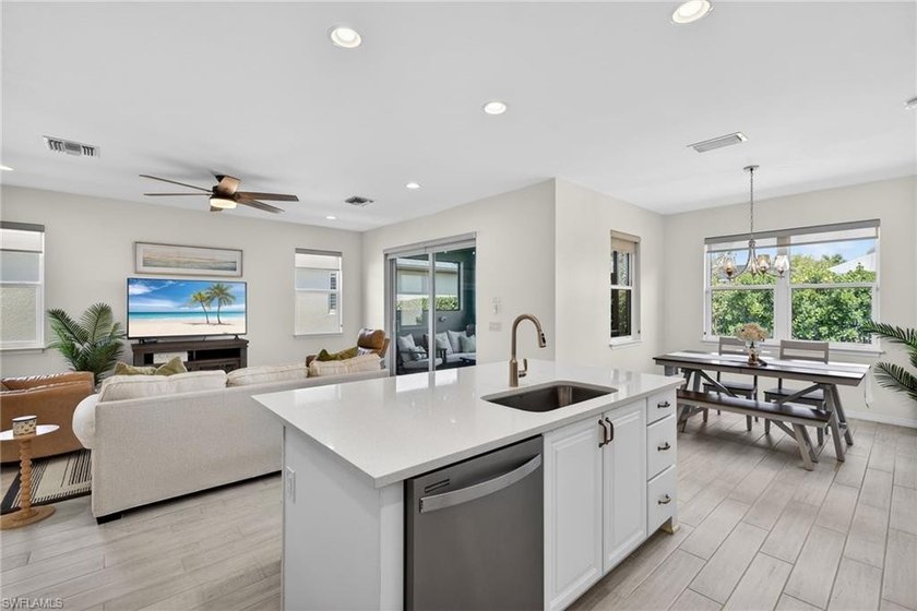 PRICE IMPROVED! This 3 bedroom, 2 bathroom single-family *Lazio* - photo 7
