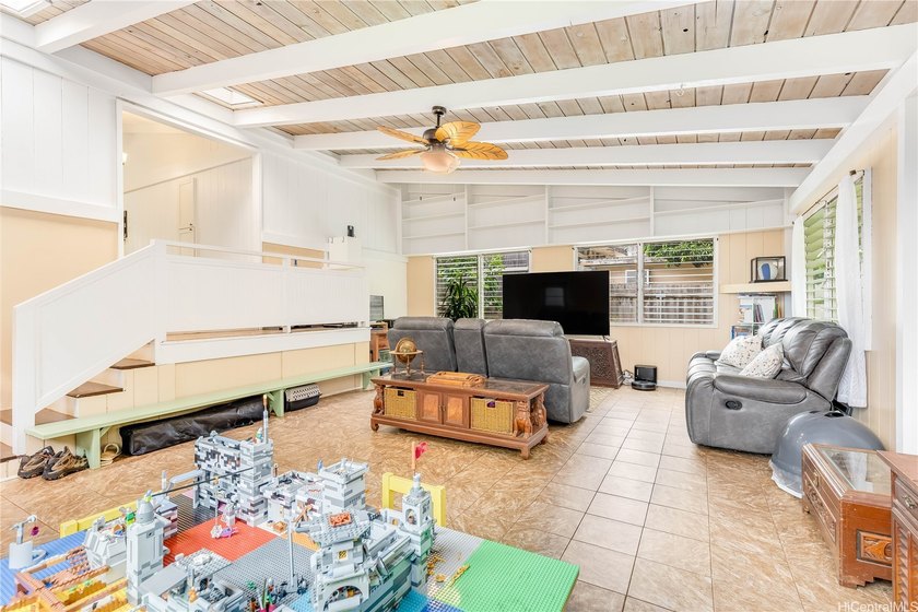 Discover a home that offers both privacy and space. This - photo 10