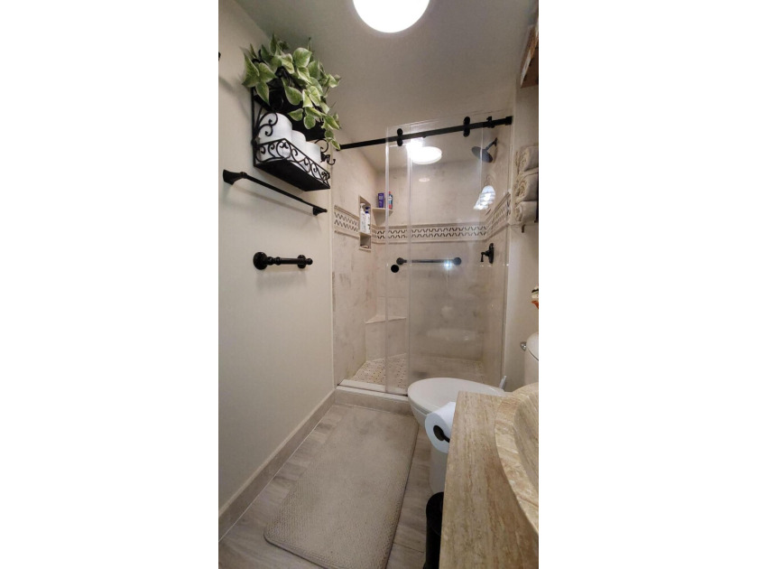 Welcome to this beautifully maintained and thoughtfully upgraded - photo 27