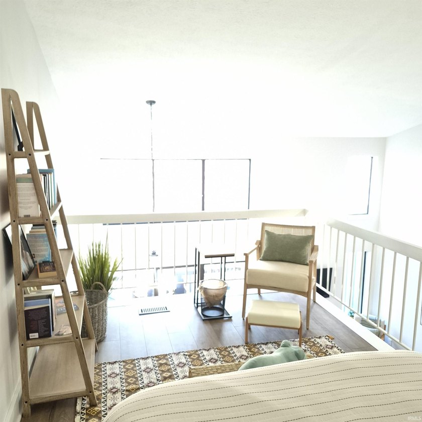 Don't miss this freshly remodeled 2 bedroom 1 bath Condo, new - photo 10