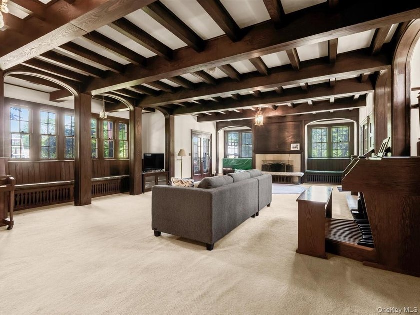 Classic Century-Old English Tudor | Coveted Beacon Hill Location - photo 7