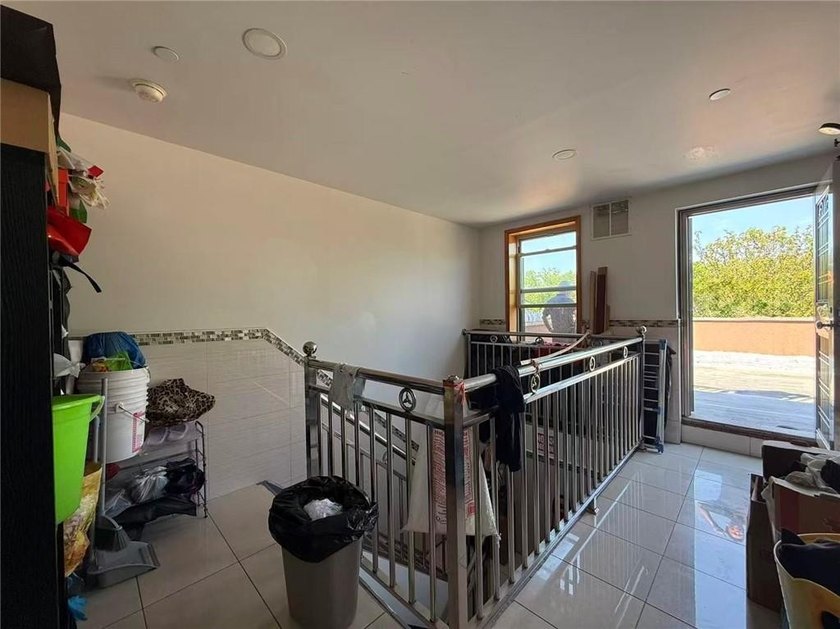 Spacious 4-family brick building situated on a 20*100 lot with a - photo 11