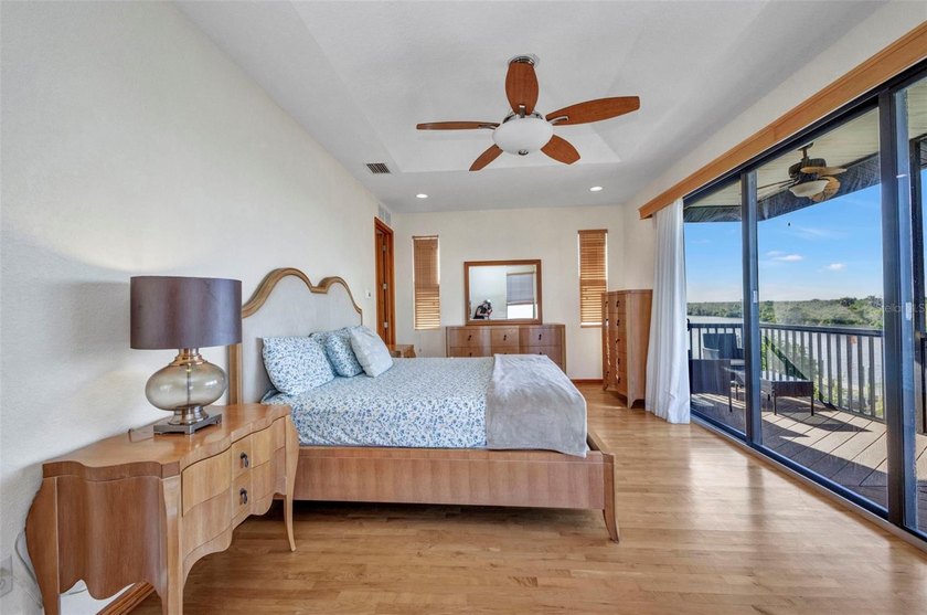 Welcome to your dream waterfront oasis with direct access to the - photo 22