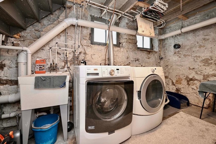 Welcome to this beautifully maintained 2.5-story home in a - photo 34