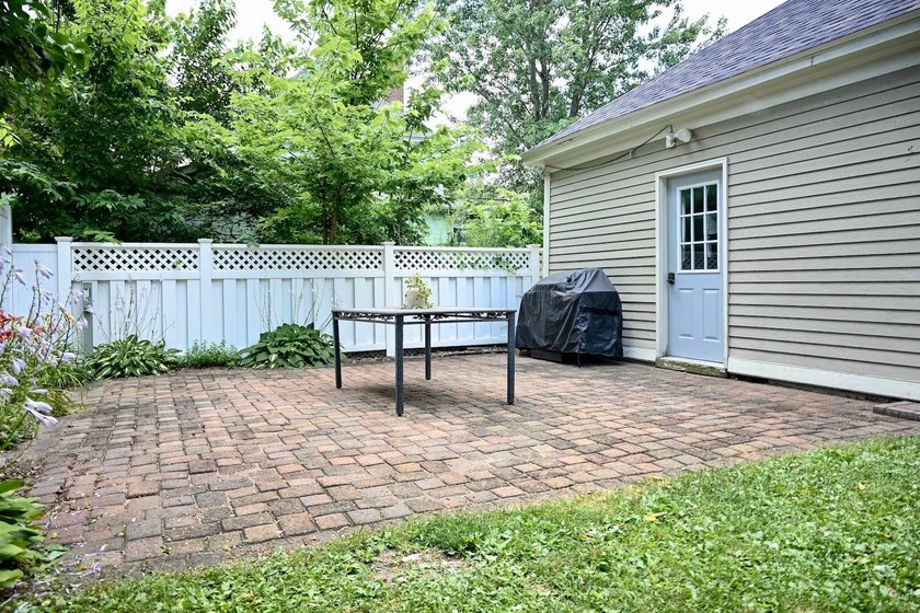 Welcome to this beautifully maintained 2.5-story home in a - photo 38