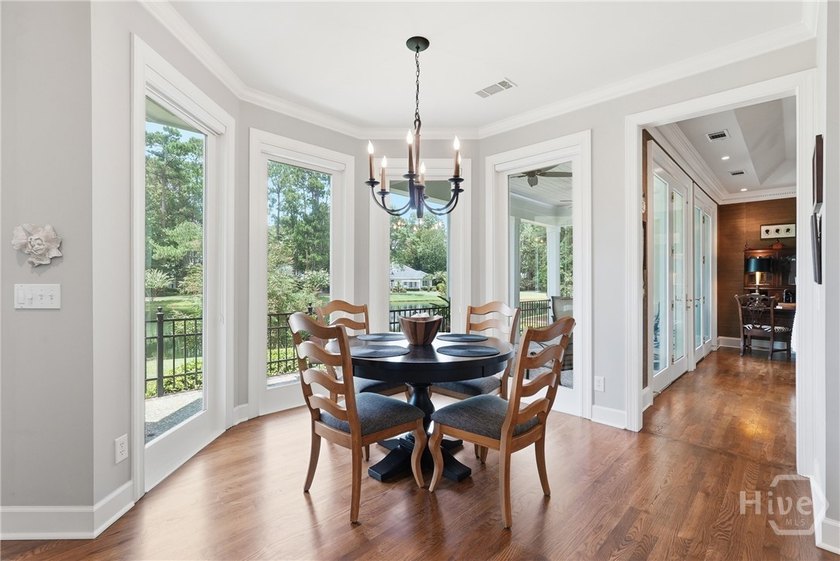 Welcome to this impeccably maintained 4-bedroom, 4-bathroom home - photo 22