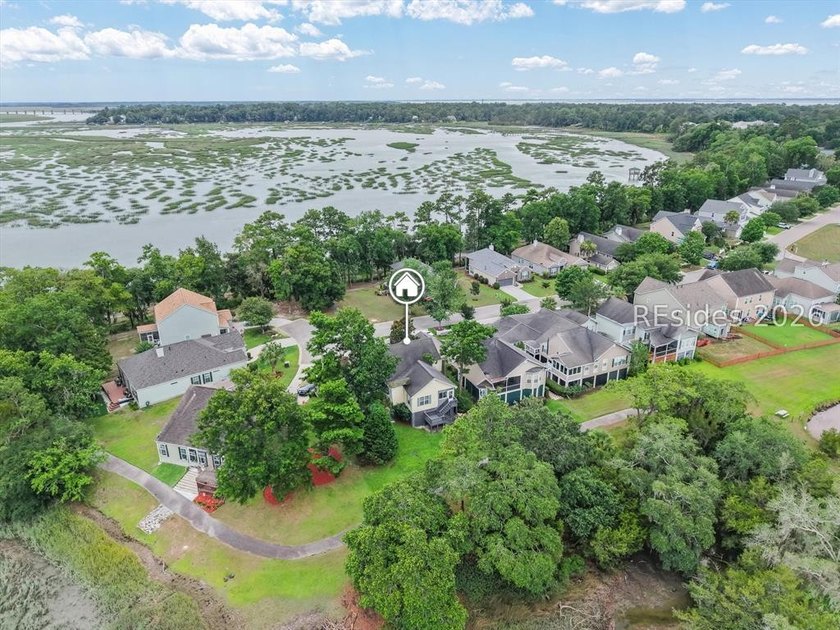 Welcome to Lowcountry living at its finest in the sought-after - photo 4
