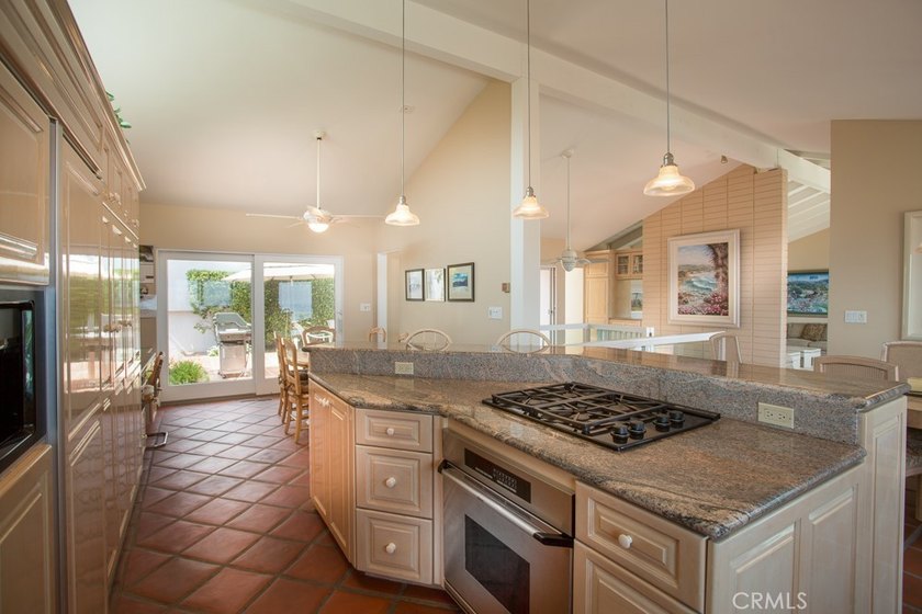 Experience the best of coastal luxury living in the exclusive - photo 5