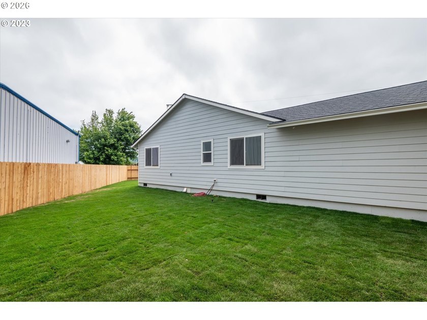 Built in 2023, this like-new 2-bedroom, 1-bath home delivers - photo 24
