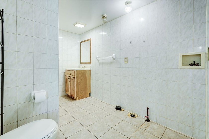 **Group showings only Saturday 7/25 11 AM to 12:30 PM, Monday - photo 28