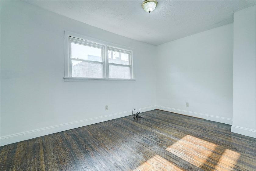 **Group showings only Saturday 7/25 11 AM to 12:30 PM, Monday - photo 30