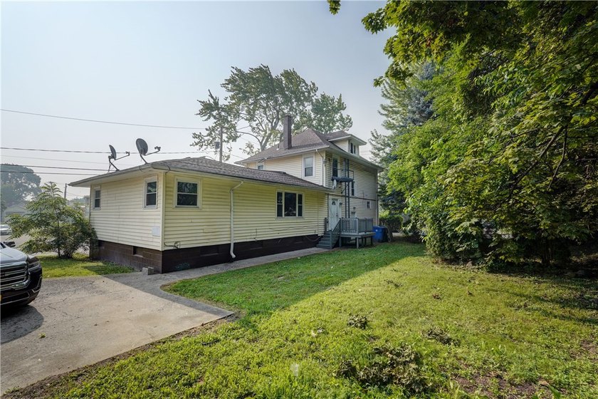 **Group showings only Saturday 7/25 11 AM to 12:30 PM, Monday - photo 40