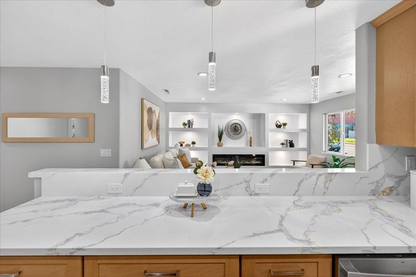 Welcome home to this beautifully remodeled 4BD/2BA residence - photo 15