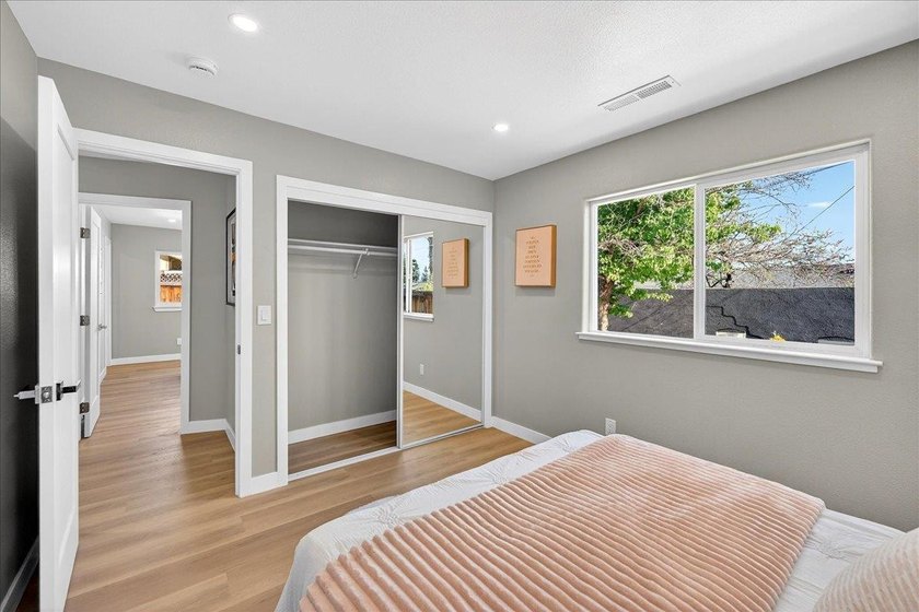 Welcome home to this beautifully remodeled 4BD/2BA residence - photo 34