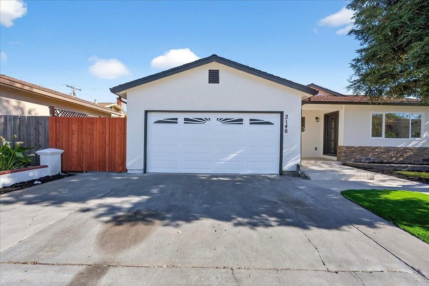 Welcome home to this beautifully remodeled 4BD/2BA residence - photo 40