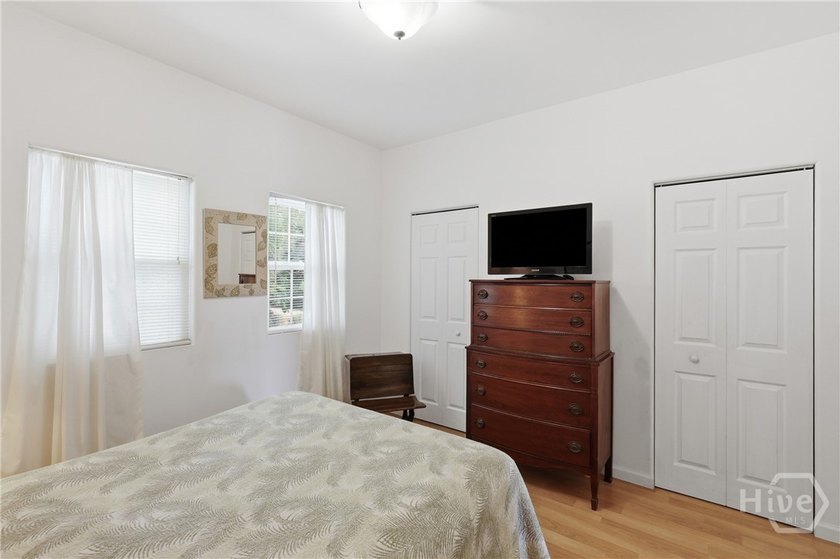 Located on the banks of Chimney Creek this fabulous property is - photo 23