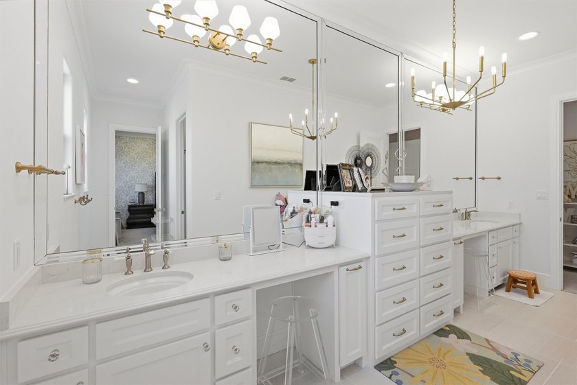 There are luxury homes... and then there are homes that define a - photo 29