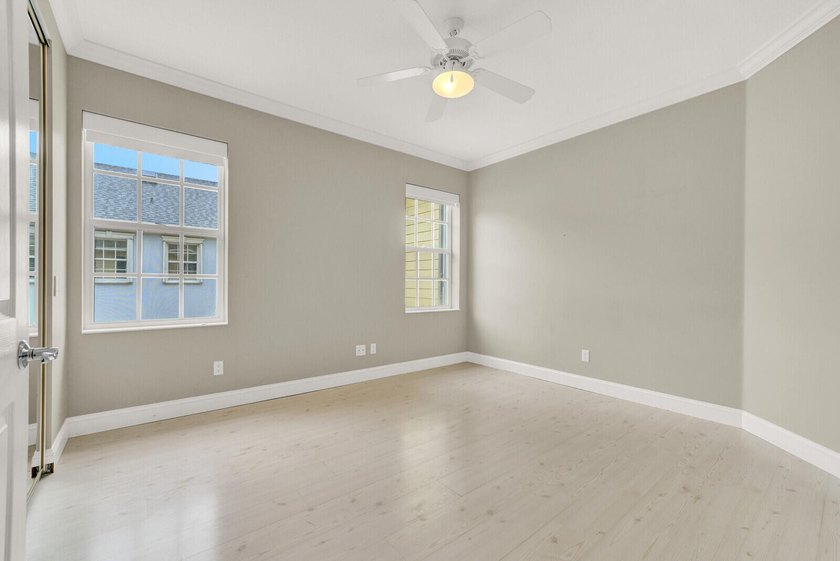 Beautifully maintained 5BR/4BA/2CAR Garage CBS POOL home in the - photo 31